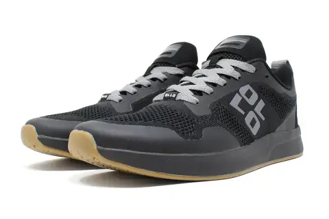 Ollo SapienX Stealth: grigio scuro, suola chiara